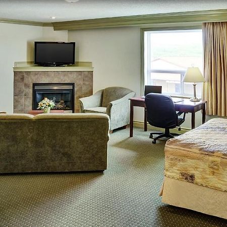 Nova Inn Peace River Eksteriør bilde