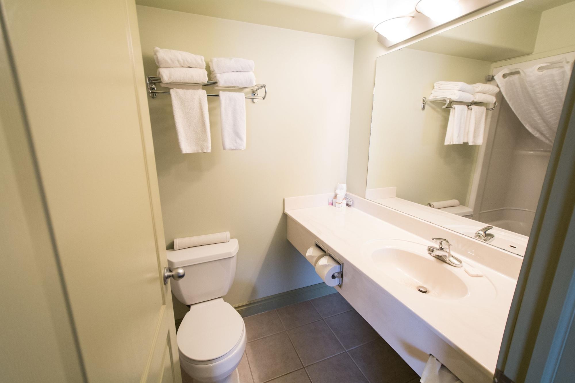 Nova Inn Peace River Eksteriør bilde